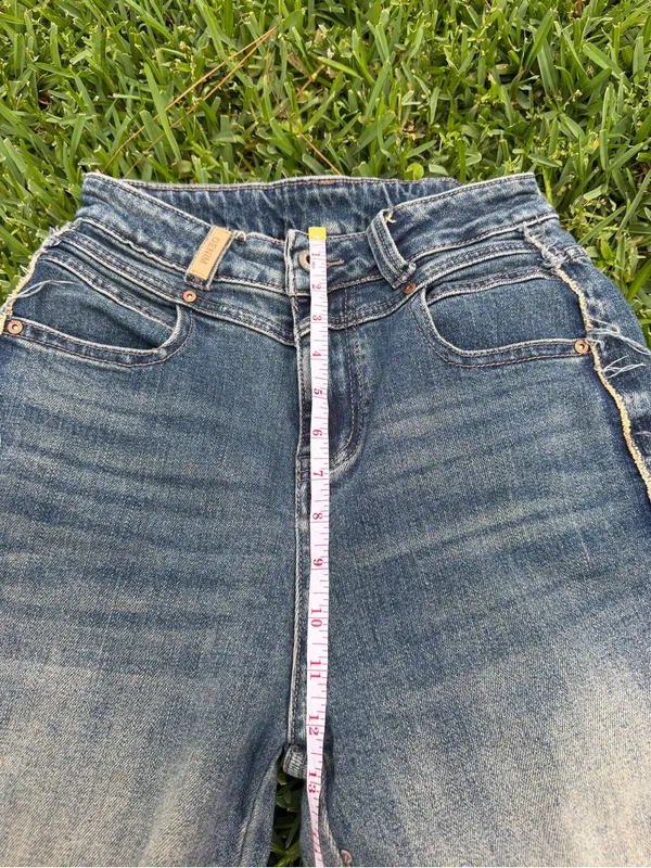Obey Straight Leg Raw Hem Side Seam Jeans Women’s Size 24 Y2K Skater Denim - Image 3
