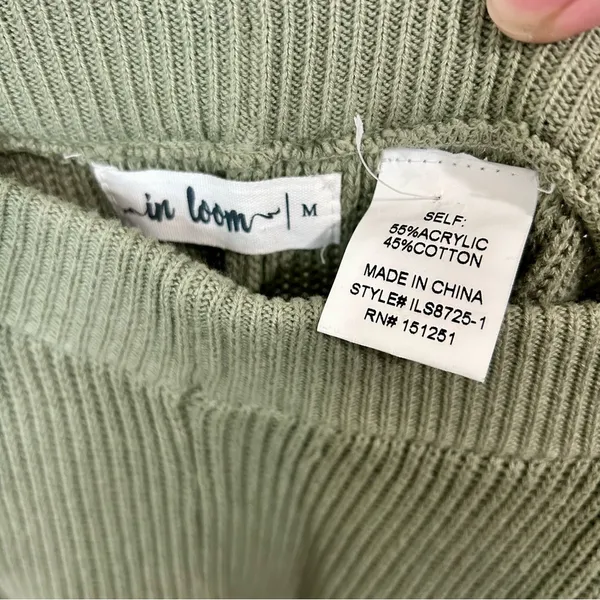 In Loom Women’s Knit Flare Pant Olive Green Size Medium USED - Image 4
