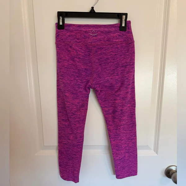 Beyond Yoga Spacedye Capri Leggings XS - Image 3