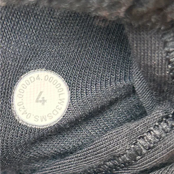 Lululemon Wool Whenever Crew - Sz 4- Black. MSRP $128 pre-owned - Image 4