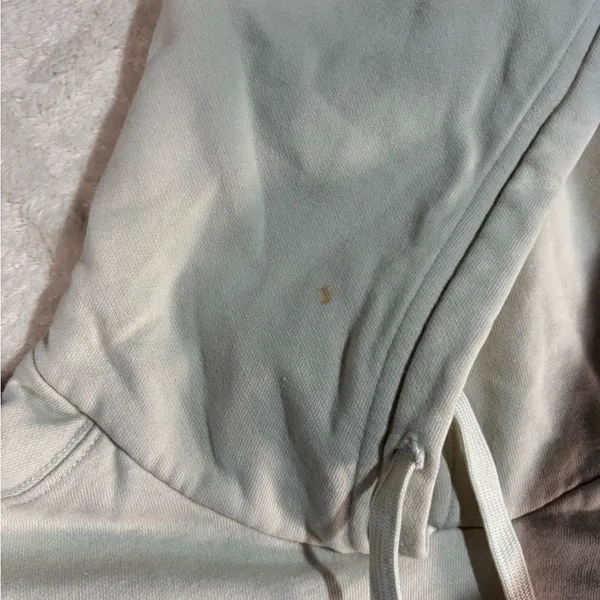 Women’s north face hoodie xxlarge - Image 4