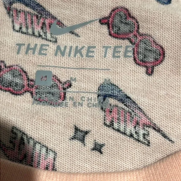 ‎Nike Sportswear Sunglasses Cropped T-Shirt C34 - Image 6