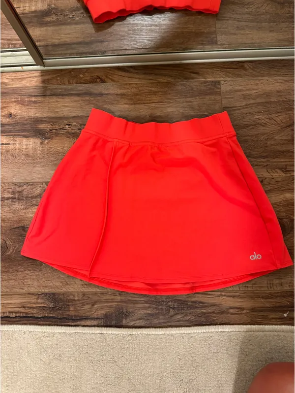 Alo Skirt Set - Image 3