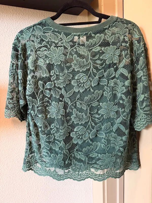 Dolan Boxy Anthropologie Lace Tee Green - Image 6