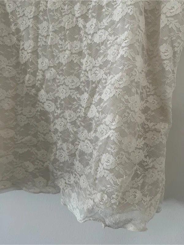 Old Navy Ivory White Lace Cami Top Medium Dainty Bridal Ethereal Romantic - Image 4