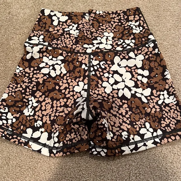 NWOT Aerie spandex shortie shorts sz Small - Image 3