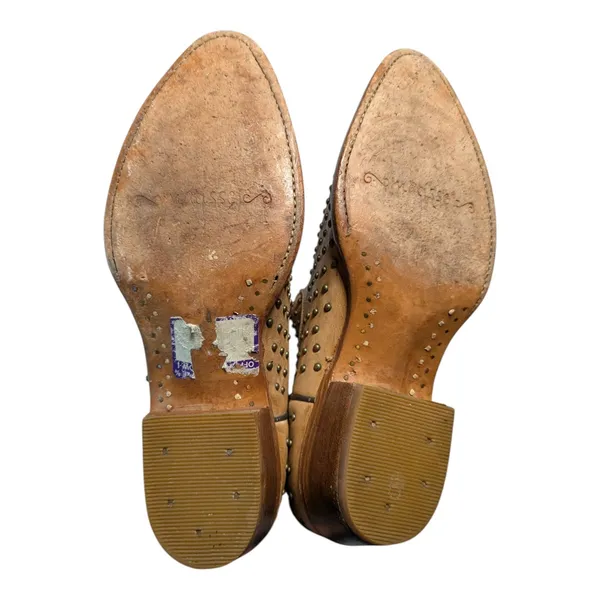 Matisse Faithful Camel Tan Leather Brass Studded Western Ankle Boots Sz 9 - Image 5