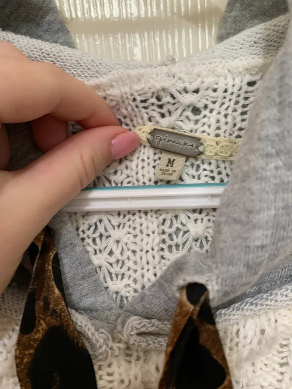 Edge Buckle Gimmicks Pieced Raw  Hooded Sweatshirt - Image 6
