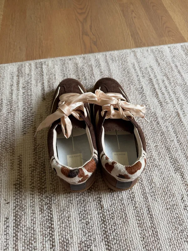 DV by Dolce Vita Sneakers - Image 4