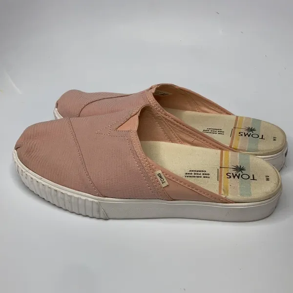 Toms slip on mules size‎ 8 pink white - Image 6