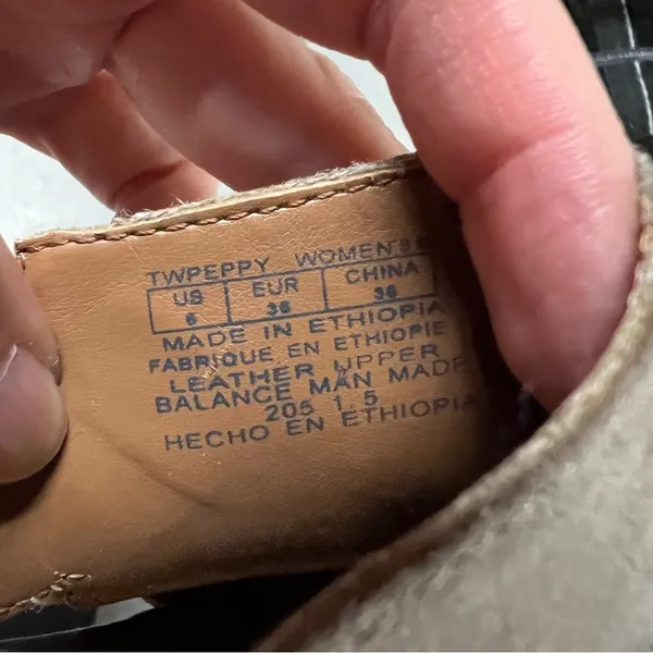 Peppy Peeptoe Ankle Booties in Tan Beige Size 6 EUC - Image 5