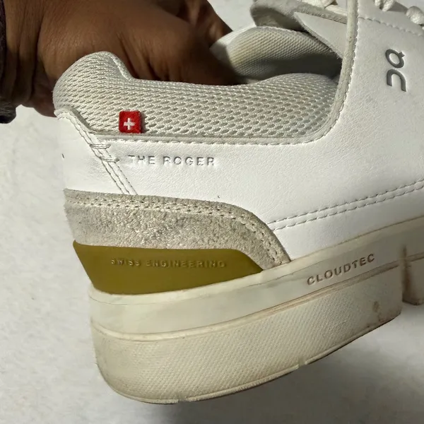 On Running The Roger Clubhouse White Grey Gold Women 9.5 Sneakers 48.99436 - Image 5