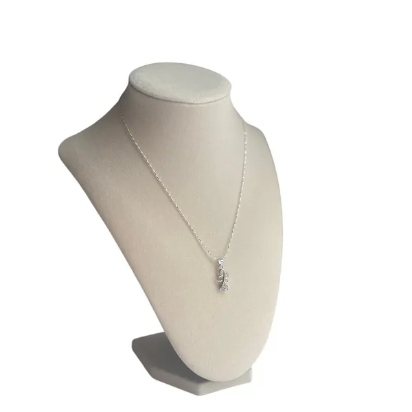 Silver Clover Pendant Necklace Dainty Minimalist Lucky Charm Jewelry - Image 2