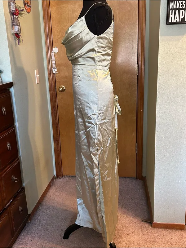 Light green satin spaghetti strap formal dress lace up back and side slits 0 - Image 4
