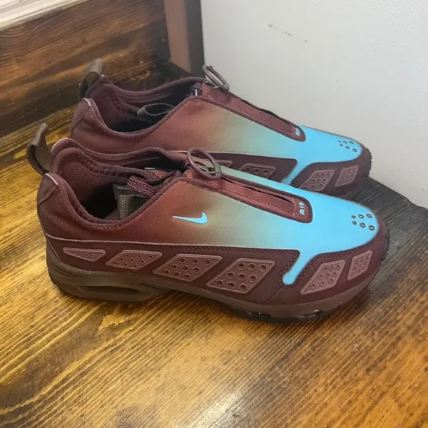 Nike Air Burgundy Sunder Max Sneakers‎ Size 6.5 - Image 2
