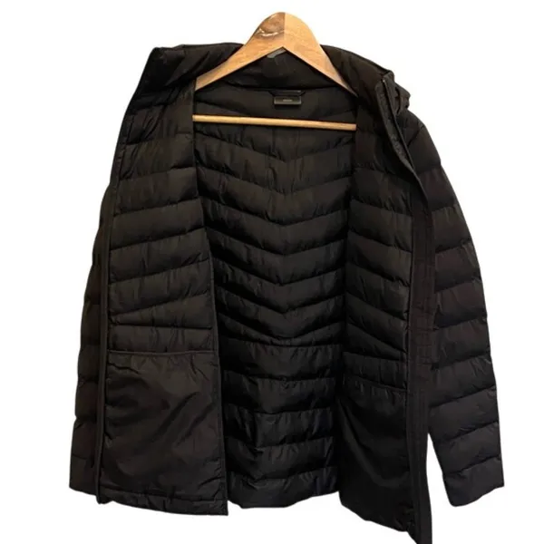 32 Degrees Women's Classic Black Puffer Jacket Hooded Size L - Image 5