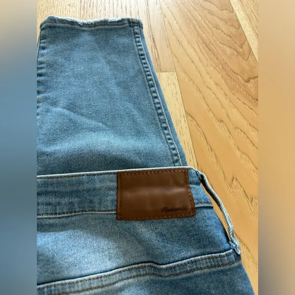 Madewell High Rise Crop Jeans - Image 5