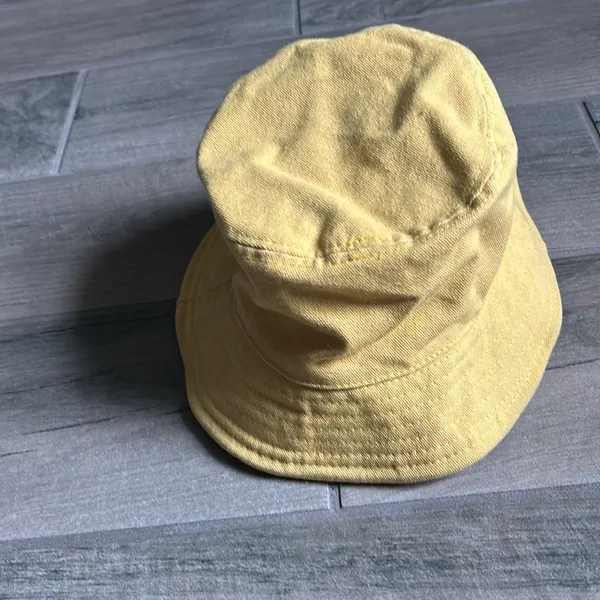 Steve Madden yellow bucket hat - Image 2