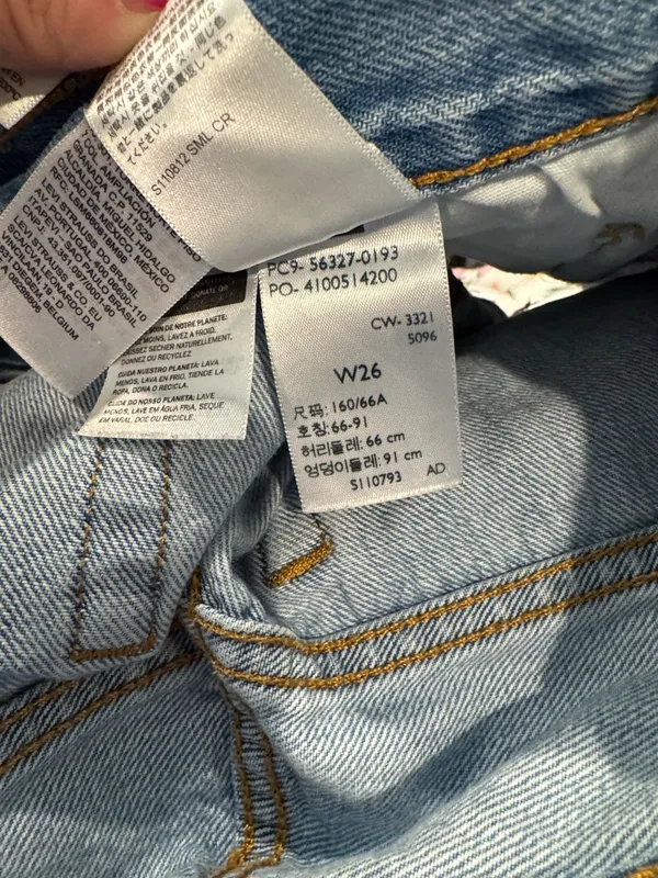 Levi’s 501 Denim Shorts - Image 6