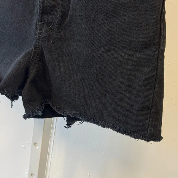 Levis Premium Ribcage Shorts Button Fly W27 Black High Rise Raw Hem Denim - Image 4