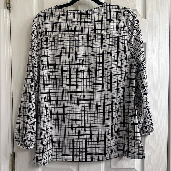 J. Crew Blue and White Boxy Blouse with Mandarin Collar - Image 5