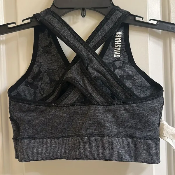 Gymshark Adapt Camo Seamless Sports Bra Black Size Small - Image 11