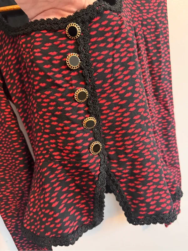 Reformation Red Black Printed Lace Trim Button Front Blouse Top Size 4 - Image 4