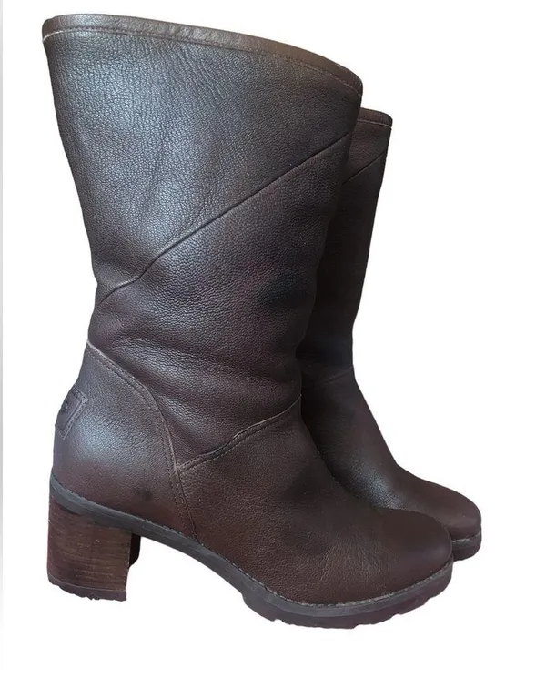 Women’s  Size 10 Brown Boots - Image 4