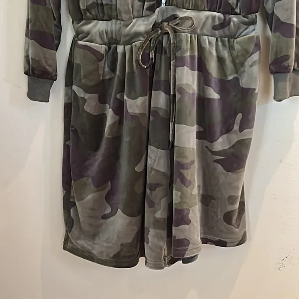 Ashley Stewart Romper.Size 14/16. Camo Velour Drawstring Hoodie Long SL Full Zip - Image 6