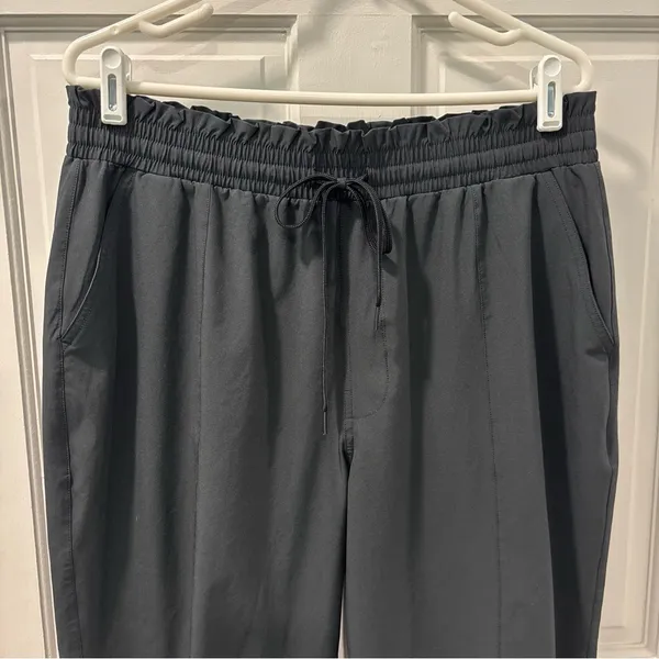 Abercrombie & Fitch Women’s Traveler Joggers Size XL Black Elastic Waist EUC - Image 3