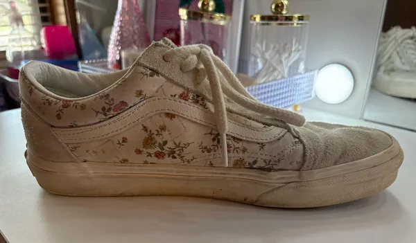 Vans Women’s Shoes Old Skool - Image 2