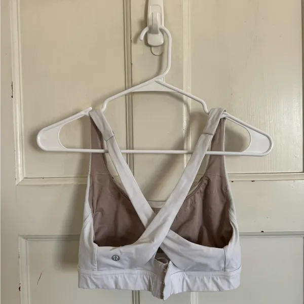 Lululemon white‎ Stash it All bra size 6 - Image 10