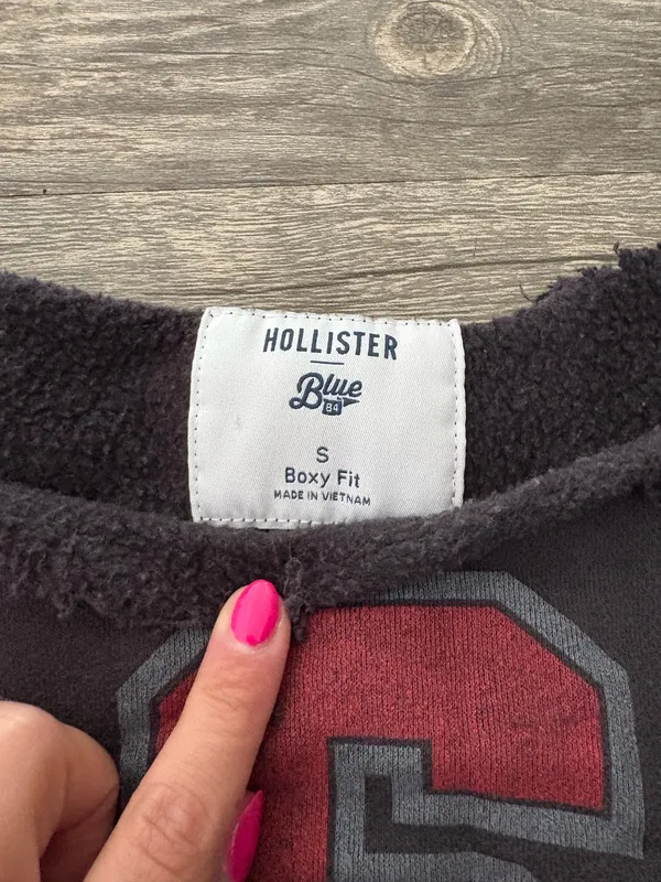 Hollister Off-The-Shoulder Top - Image 2