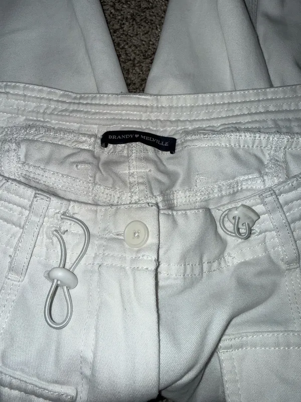 Brandy Melville White Cargo Pants with Bungee Cord Details - Image 5