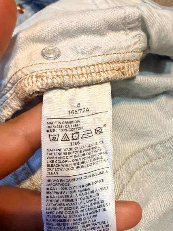 Old Navy Light Wash Baggy Button Fly Cut Off Denim Jorts Size 8 - Image 5