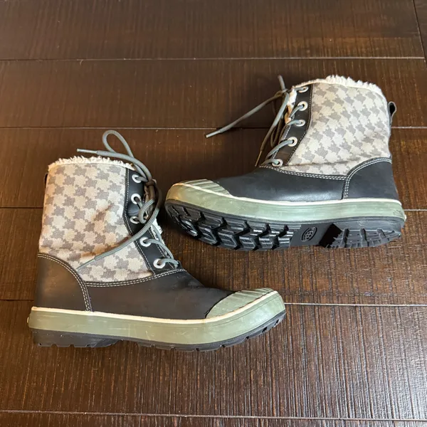 Keen Elsa Waterproof Boots Womens 8 Black Houndstooth Faux Fur Winter Snow - Image 5