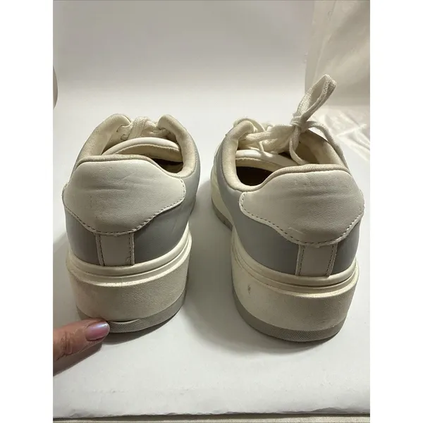 Madden Girl Natlie Sneakers Womens Size 7M White Grey Preowned - Image 7