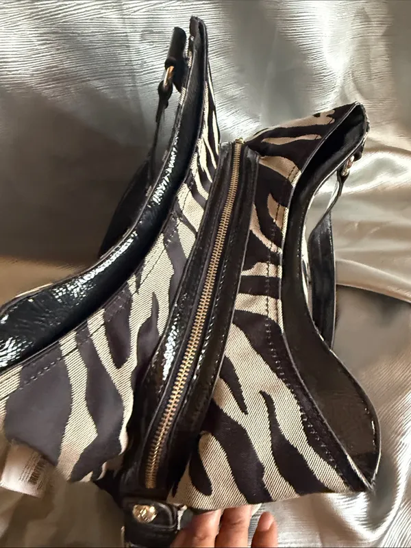 Anne Klein Black and Cream Zebra-Print Tote NWT - Image 8