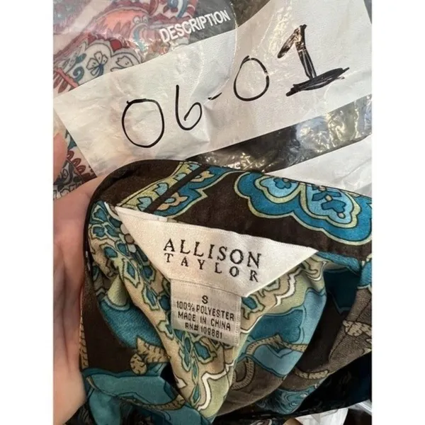 Allison Taylor 060101 Size small‎ women blouse shirt top Brown Blue short sleeve - Image 10
