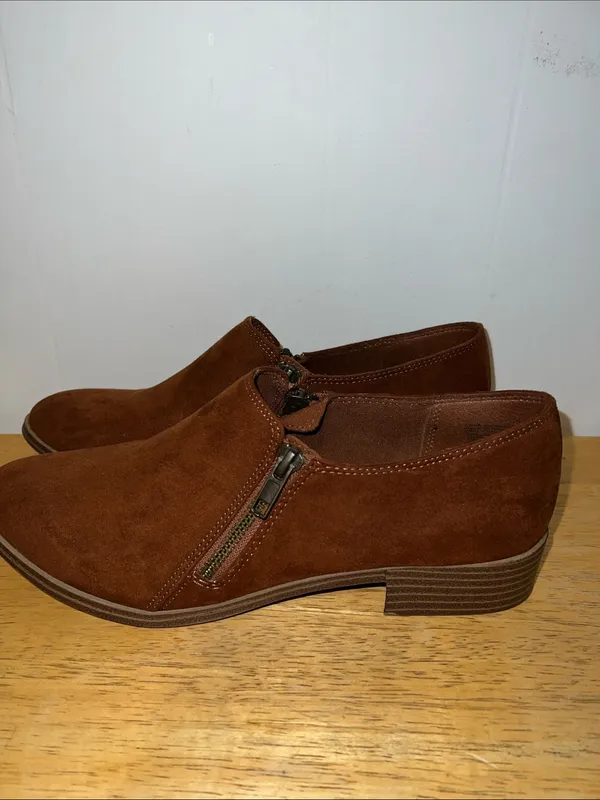 American Eagle Outfitters Chestnut Suede Slip-On Shoes with Side Zips - Image 3