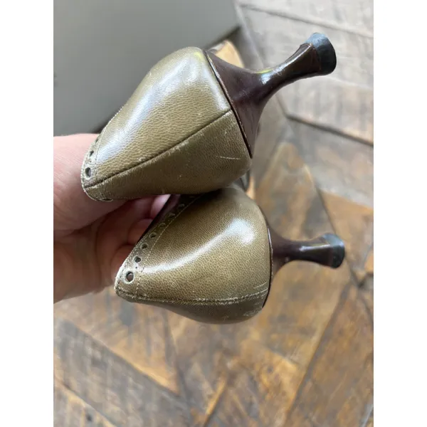 Manolo Blahnik Pumps 36 Brown Olive Leather Wingtip Brogue Kitten Heel Vintage - Image 11