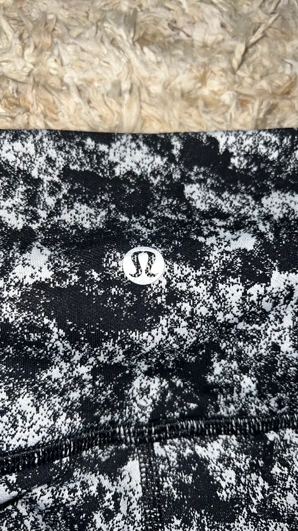 Lululemon Leggings 28” - Image 3