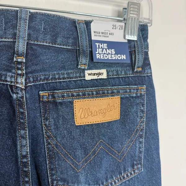 NWT Wrangler Wild West 603 Indigood High Rise‎ Straight Blue Wash Size 25 x 28 - Image 5
