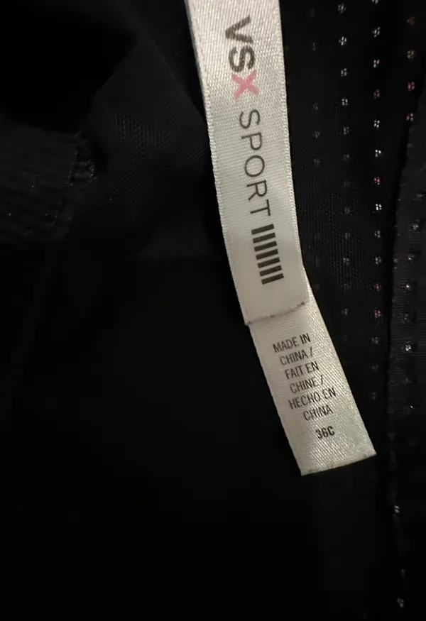 Victoria's Secret sports bra is a size 36C. - Image 3