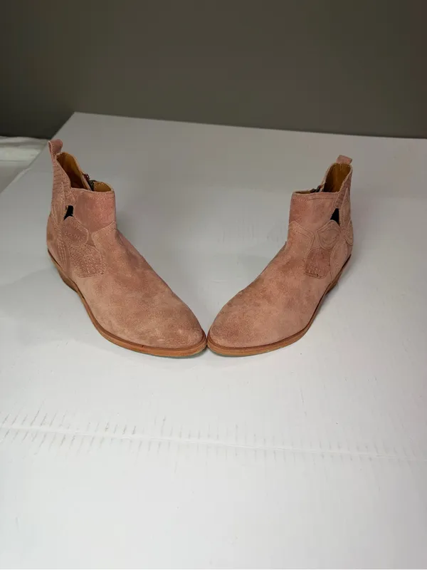 Frye Pink Suede Pointed Toe Ankle Booties - Image 7