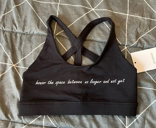 FINAL SALE💐 BEE sport bra 🌸 Size XS - Image 2