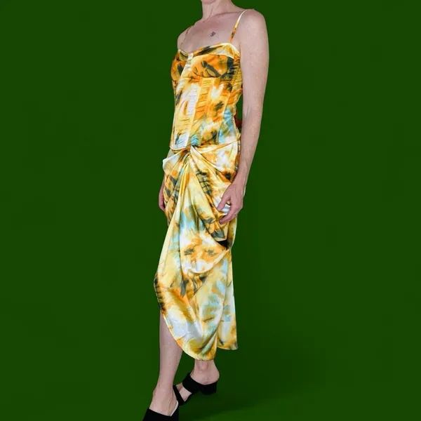 Pretty Little Thing Orange Yellow Abstract Tie Dye Tank Top Skirt Set - Image 2