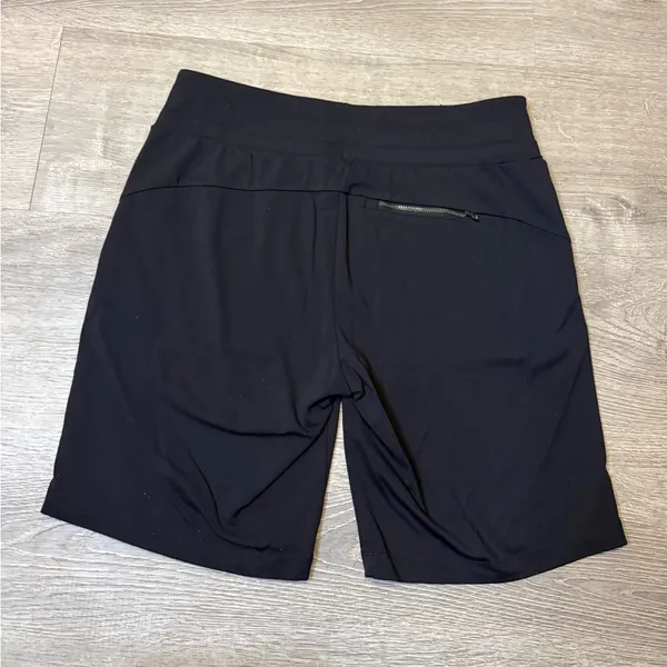 •ATHLETA• SHORTS - Image 4