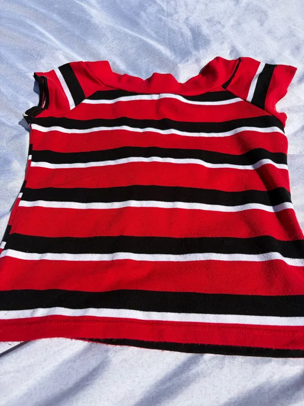 Y2K Zoey Beth red and black shirt Size M - Image 7