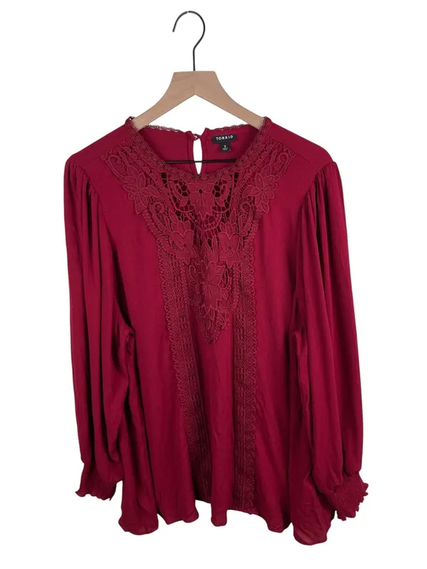 Torrid Washable Crinkle Gauze Crochet Yoke Blouson Sleeve Top Size 2X Rhubarb - Image 3